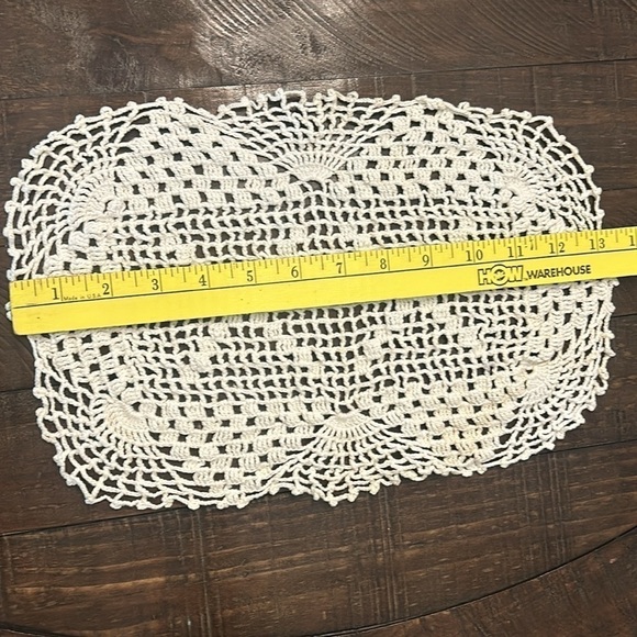 Rectangular Crocheted Doily - Picture 3 of 8